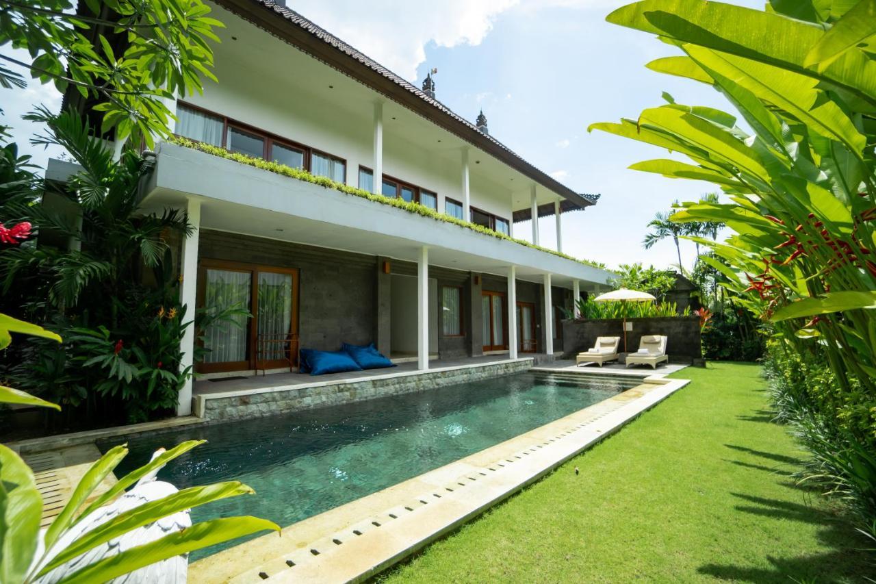 Desa Swan Villas & Spa, Керамас Экстерьер фото