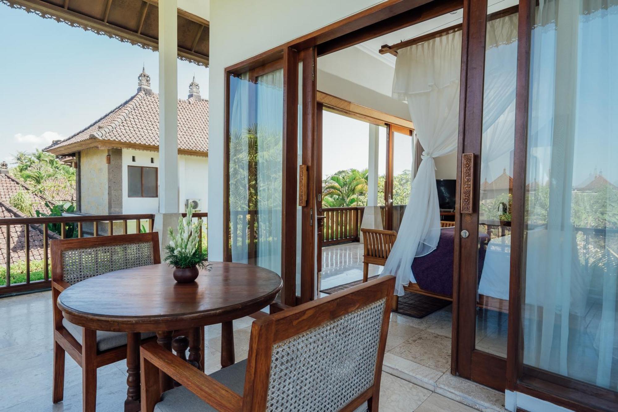 Desa Swan Villas & Spa, Керамас Экстерьер фото