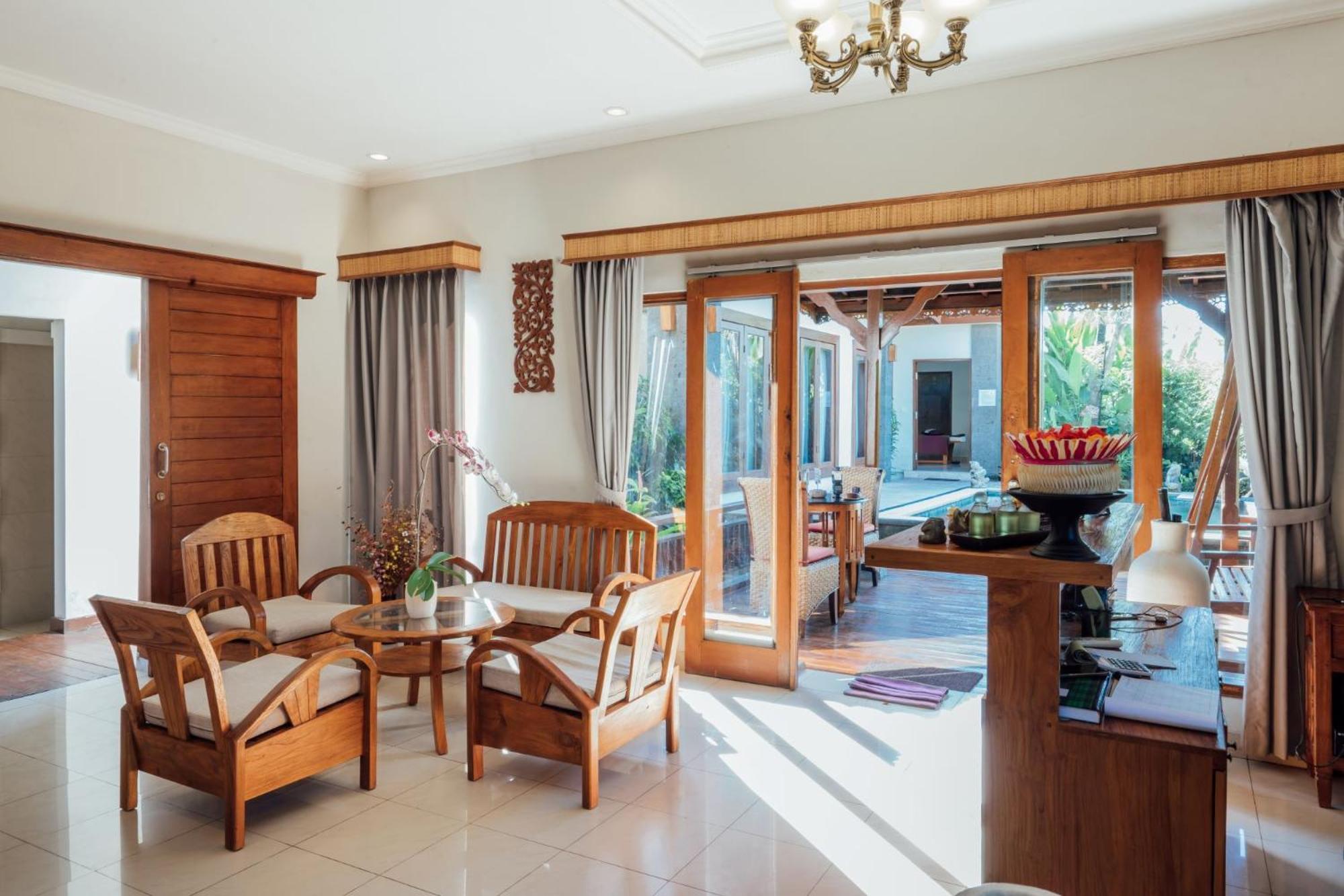 Desa Swan Villas & Spa, Керамас Экстерьер фото